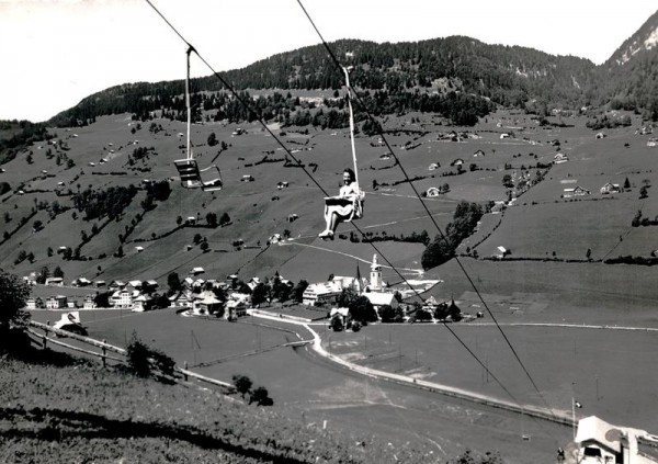 St. Johann-Sellamatt, Ski- und Sessellift Vorderseite