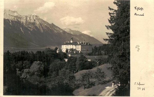 Innsbruck, Schloss Ambras Vorderseite