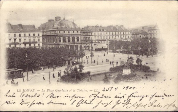 Le Havre - La Place Gambetta et le Théatre