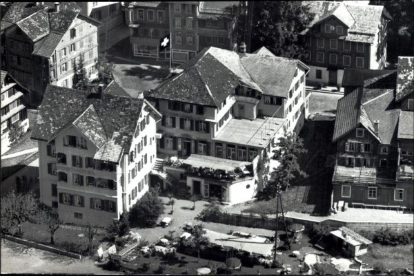Oberiberg, Posthotel, Flugaufnahme Vorderseite
