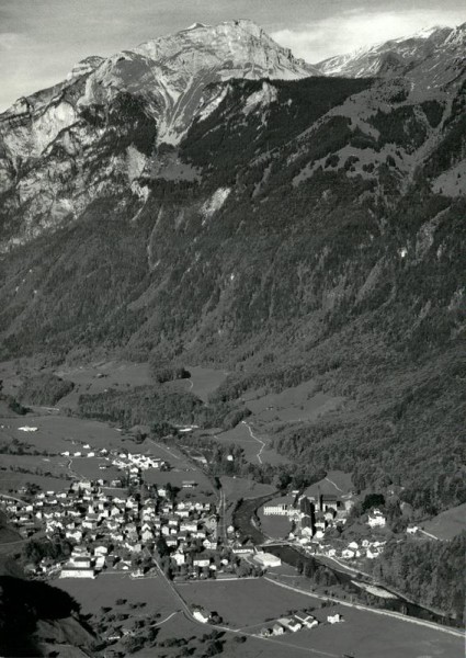Linthtal-Flugaufnahme Vorderseite