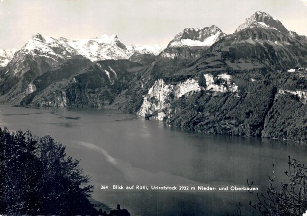 Blick auf Rütli, Urirotstock, Nieder- und Oberbauen Vorderseite