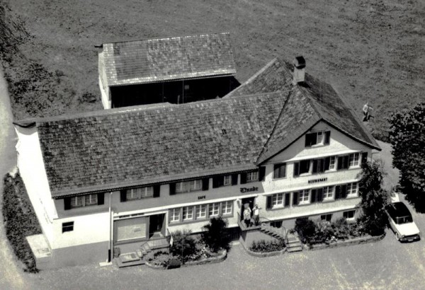 Café - Restaurant Traube, Gähwil SG  - Flugaufnahmen Vorderseite