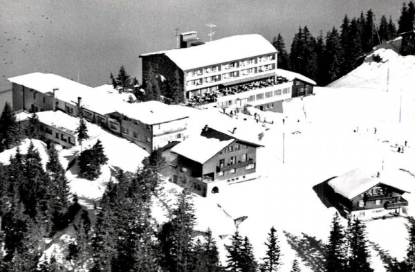 Klewenalp - Hotels, Klewenalp ob Beckenried  - Flugaufnahmen Vorderseite