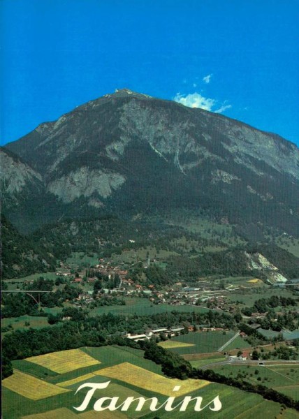 Tamins Reichenau GR mit Calanda Vorderseite