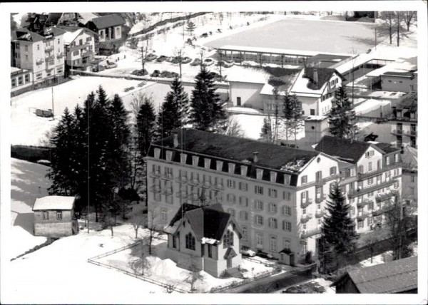 Engelberg, Flugaufnahme Vorderseite