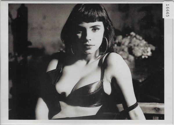 Mathilda May - La Beauce 1987 - Photo: Bettina Rheims