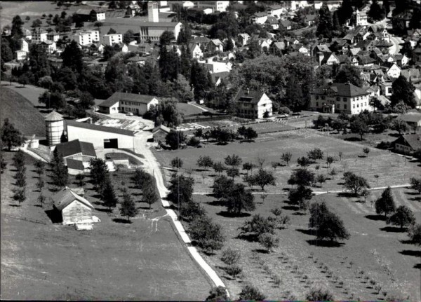 Oberuzwil, Platanenhof, Flugaufnahme Vorderseite
