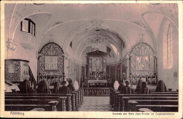 Altöttling - Inneres der Herz Jesu Kirche im Creszentiaheim Vorderseite