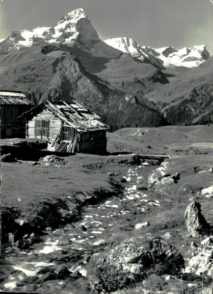 Alp Flix mit Piz Platta Vorderseite