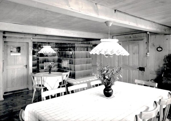 Stube im Töchterbund- Ferienheim "Heimeteli", Lutenwil- Nesslau Vorderseite