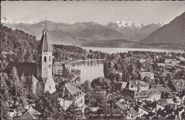 Thun und die Alpen