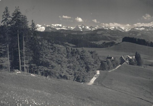 Etzel- Kulm, Blick gegen die Passhöhe, Glarner und Wägitaleralpen Vorderseite