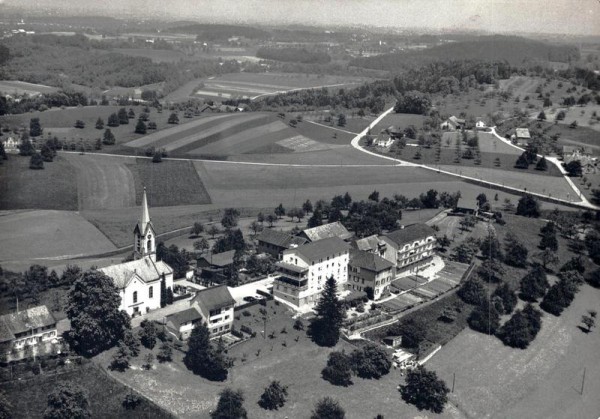 Kurhaus "Marienburg", St. Pelagiberg TG  -  Flugaufnahmen Vorderseite