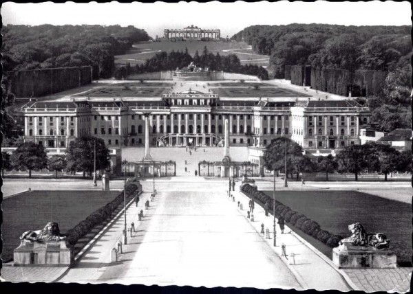 Wien, Schioss Schönenbrunn Vorderseite