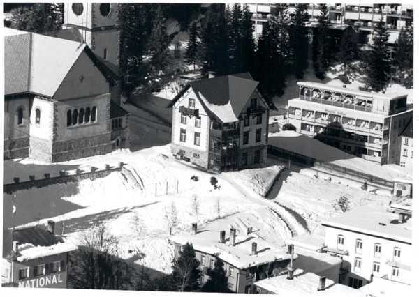 Zermatt, Flugaufnahme Vorderseite