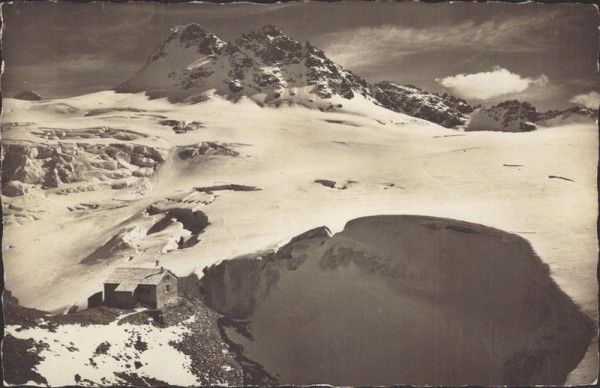 Mutthornhütte Vorderseite