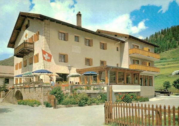 Guarda, Hotel Buin Vorderseite