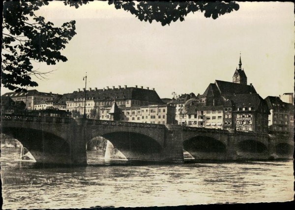 Basel/Mittlere Rheinbrücke mit Martinskirche Vorderseite