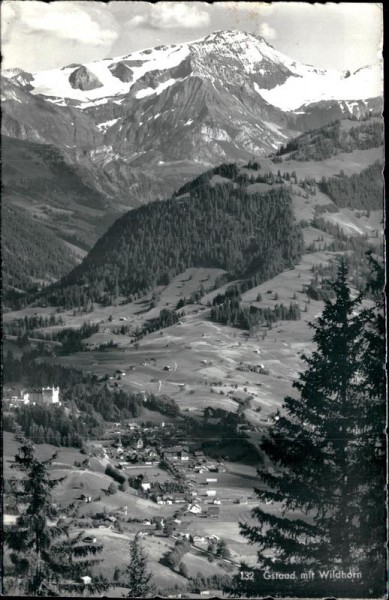 Gstaad mit Wildhorn (3247 m) Vorderseite
