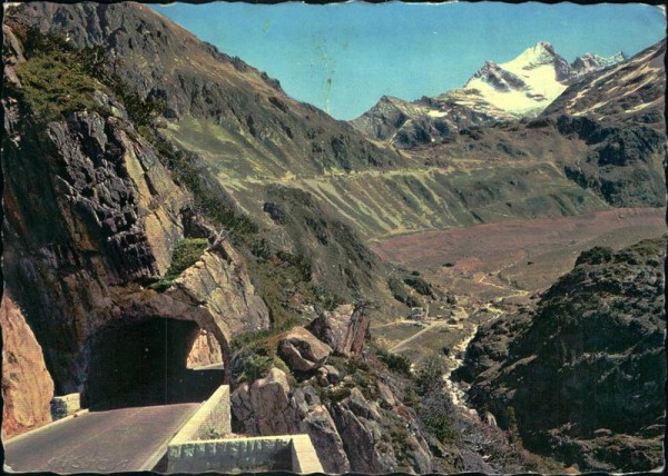 Sustenpass, Hotel Steingletscher, Stucklistock Vorderseite