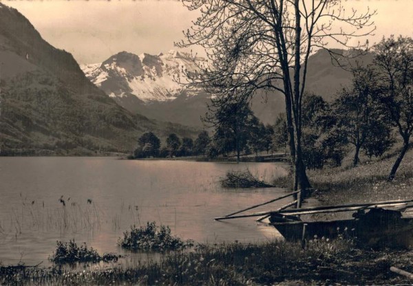 Sarnensee mit Schwarzhornkette Vorderseite
