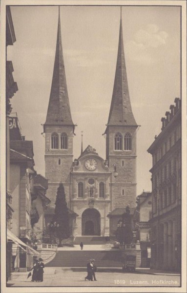 Luzern, Hofkirche Vorderseite