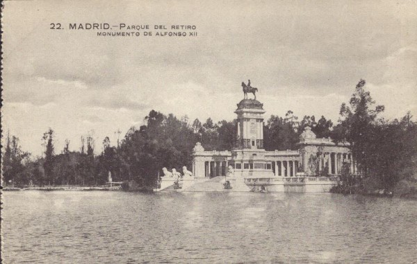 Madrid. Parque del Retiro. Monumento de Alfonso XII
