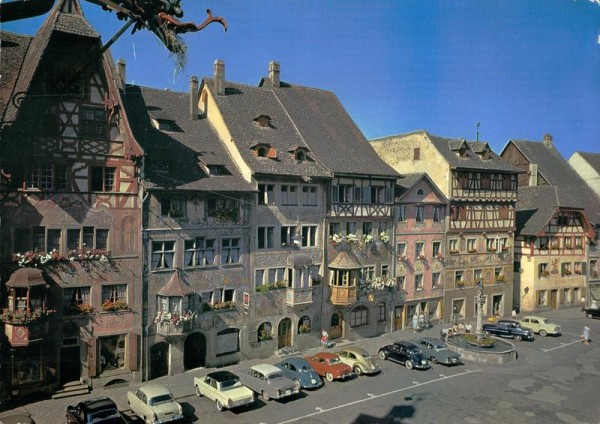 Häuserfront am malerischen Rathausplatz, Stein am Rhein Vorderseite