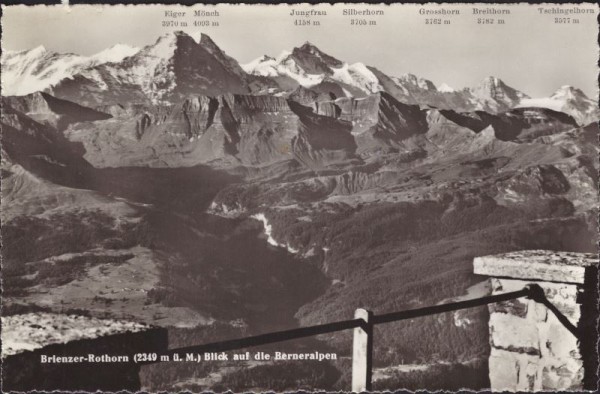Brienzer-Rothorn (2349m ü.M.) Blick auf die Berneralpen
