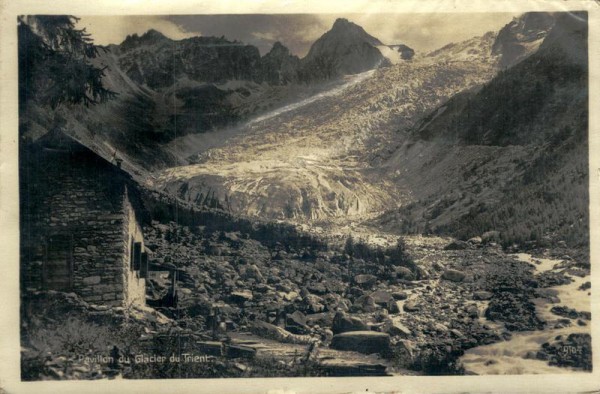Pavillon du Glacier du Trient Vorderseite