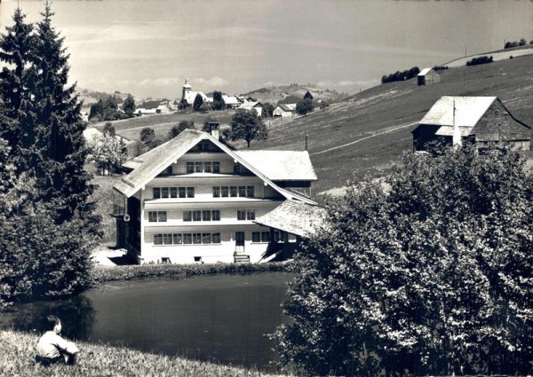 Gasthaus und Ferienkolonie "Zur Traube", Bad-Hemberg Vorderseite