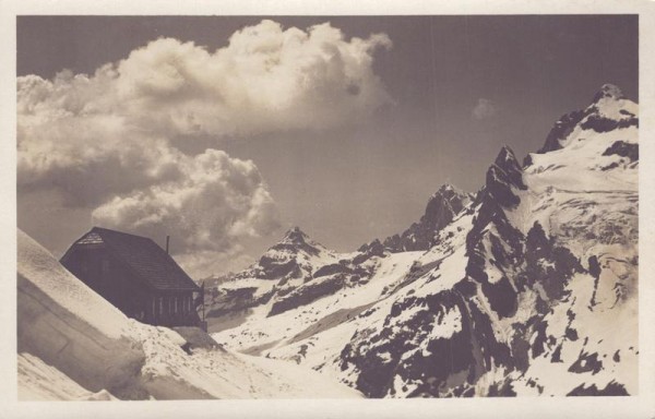 Hüfihütte, Blick g. Windgällen, Gross- Ruchen Vorderseite