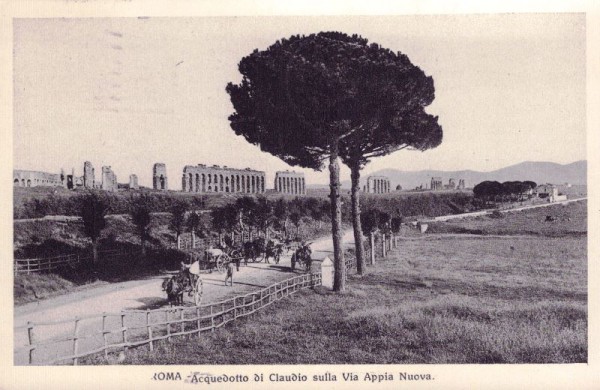 Roma - Acquedotto di Claudio sulla Via Appia Nuova