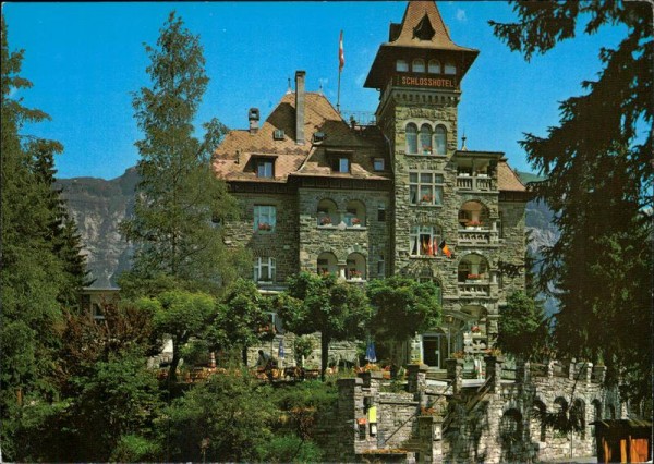 Flims- Waldhaus, Schlosshotel Vorderseite