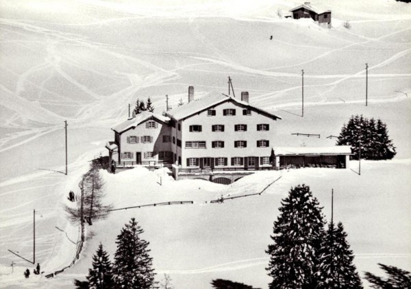 Bergschulheim Casoja, Valbella - Lenzerheide GR - Flugaufnahmen Vorderseite