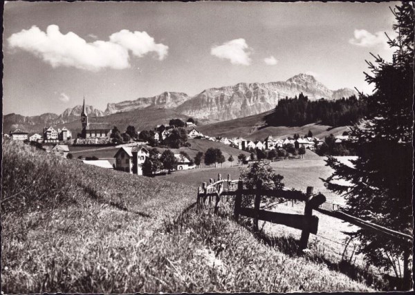 Kurort Schwellbrunn (972m) Blick zum Säntis (2504m)