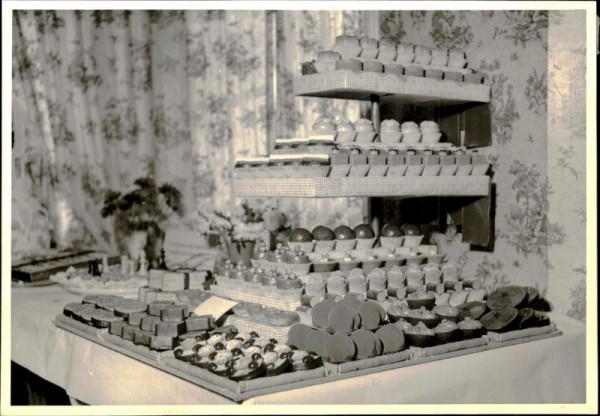Freizeitausstellung im Hotel Hirschen 1949, Langeneggers Patisserie Vorderseite