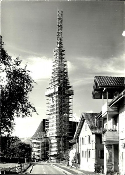 unbekannte Kirche Vorderseite