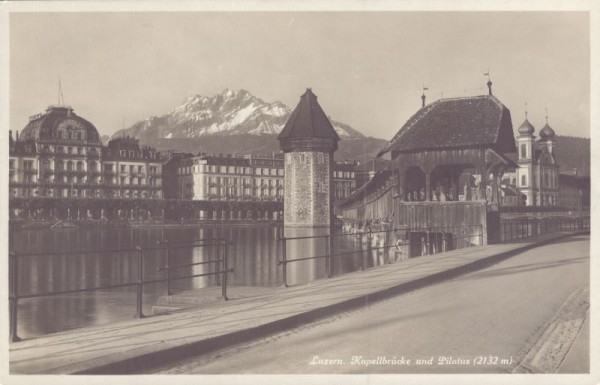 Luzern - Kapellbrücke und Pilatus (2132m)