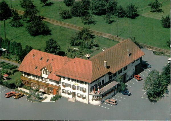 Roggwil, Gasthof Linde, Flugaufnahme Vorderseite