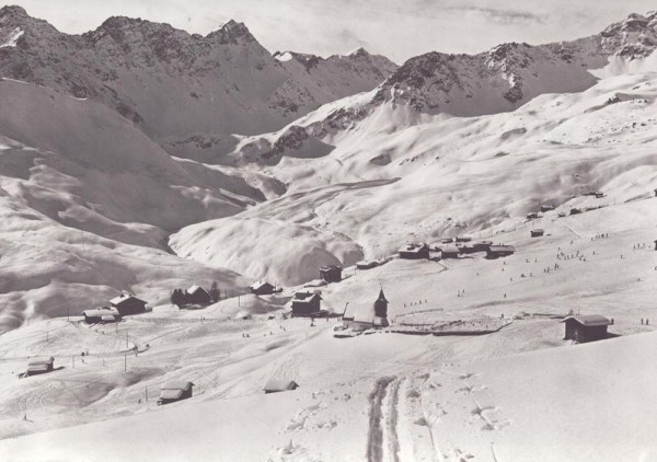 Arosa, Bergkirchli und Skifelder Vorderseite