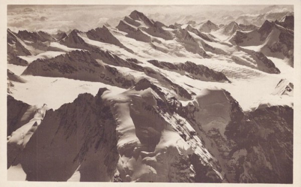 Jungfrau und Finsteraarhorn