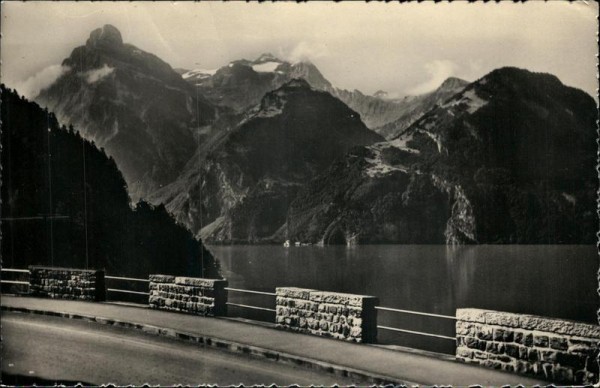 Axenstrasse Vorderseite