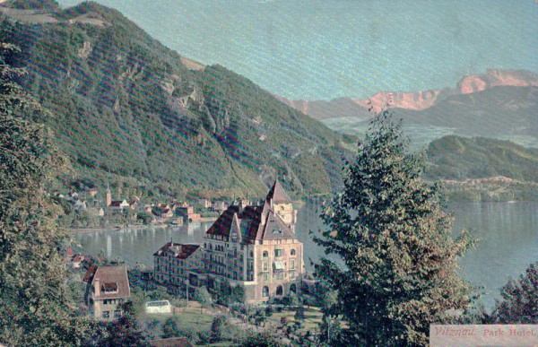 Vitznau, Park Hotel Vorderseite