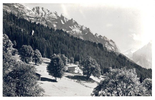 Naturfreundehütte Reutsperre, Rosenlaui Vorderseite