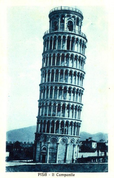Schiefer Turm von Pisa Vorderseite