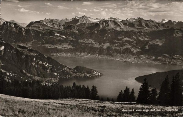 Ausblick vom Rigi auf die Urneralpen Vorderseite