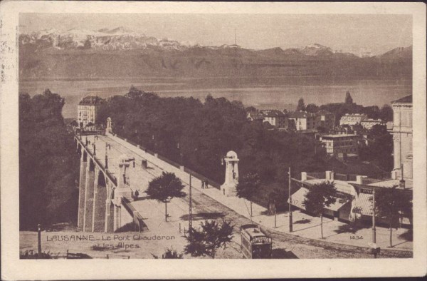 Lausanne - Le Pont Chauderon et les Alpes