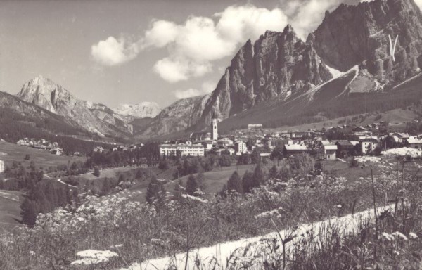 Cortina